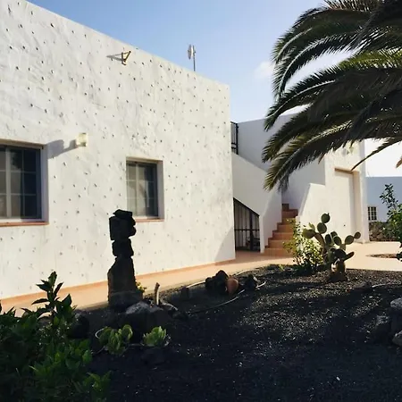 Casa Yukka With Heated Pool Lajares