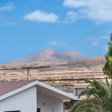 Casa Yukka With Heated Pool Lajares