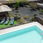 וילה Casa Yukka With Heated Pool לאחארס